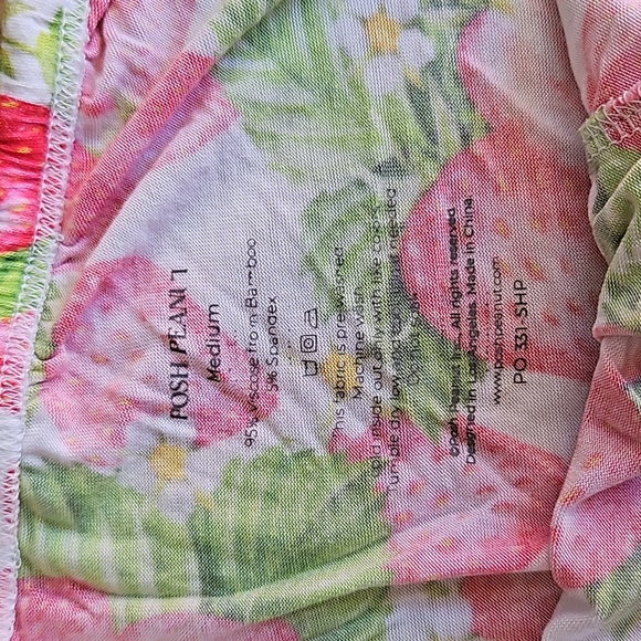 B) Posh Peanut pj's - Picture 3 of 7